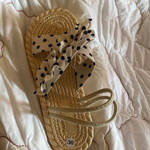 SHEIN sandals size 6